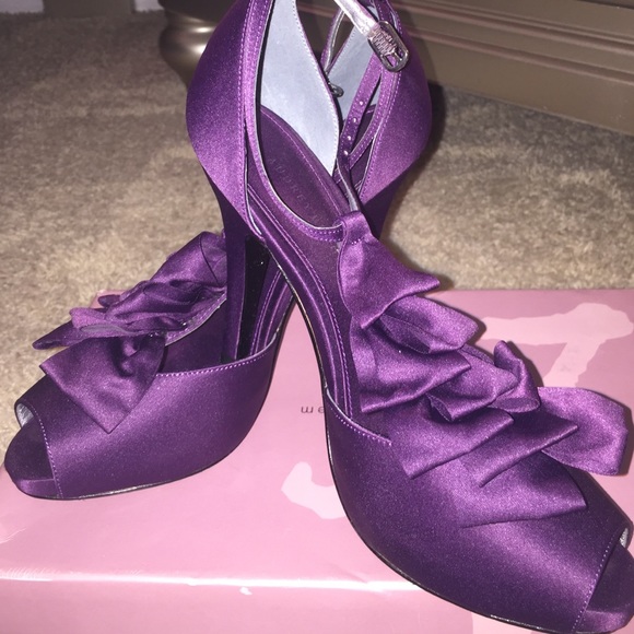 Purple peep toes shoes