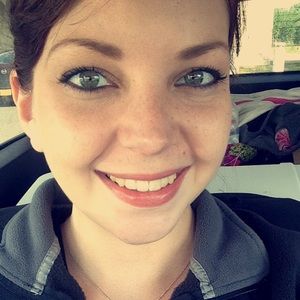 Meet your Posher, Courtney