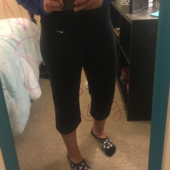 Nike Dri-Fit cropped leggings