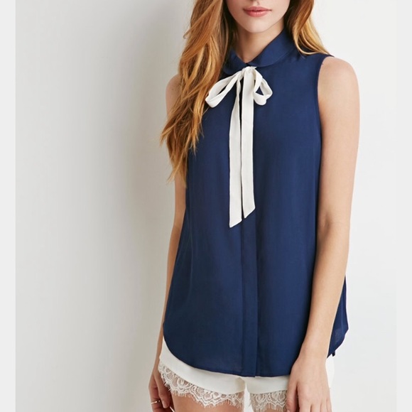 Navy peter pan collar white tie sleeveless blouse