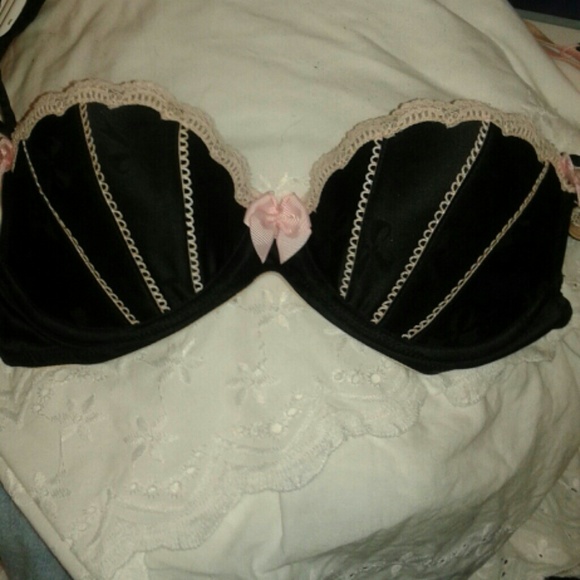 Victoria's Secret 34C Bra - lace & ribbon Lingerie Burlesque Goth Dolly Stripper - Picture 1 of 4
