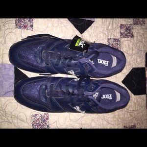Gym shoes