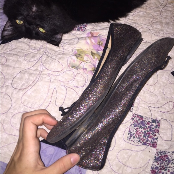 Flats - Picture 2 of 4