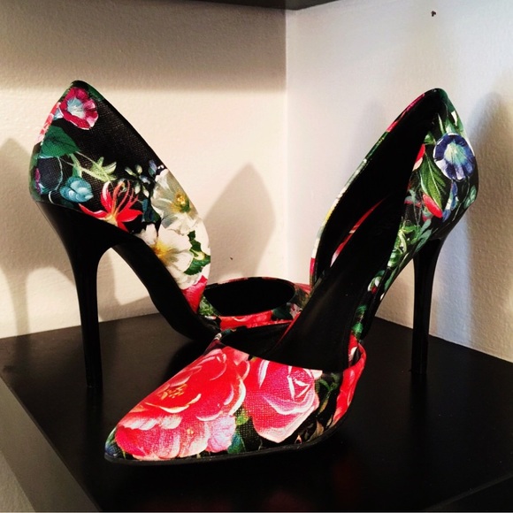 Floral heels never been worn