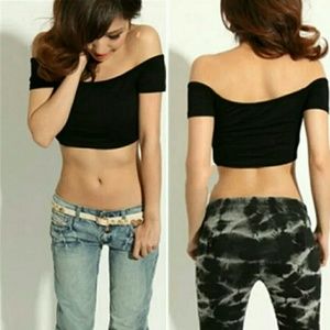 Sexy off shoulder crop top + G-String