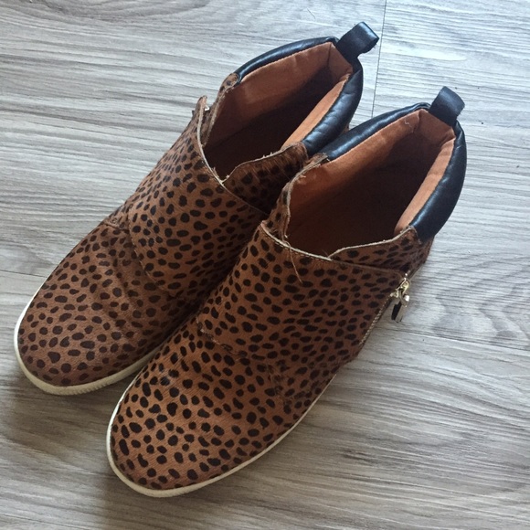 Rebecca Minkoff Fur Shoes - Picture 2 of 4