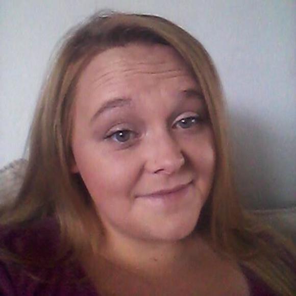 Meet your Posher, Colbie - Picture 1 of 1