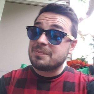 Meet your Posher, Travis