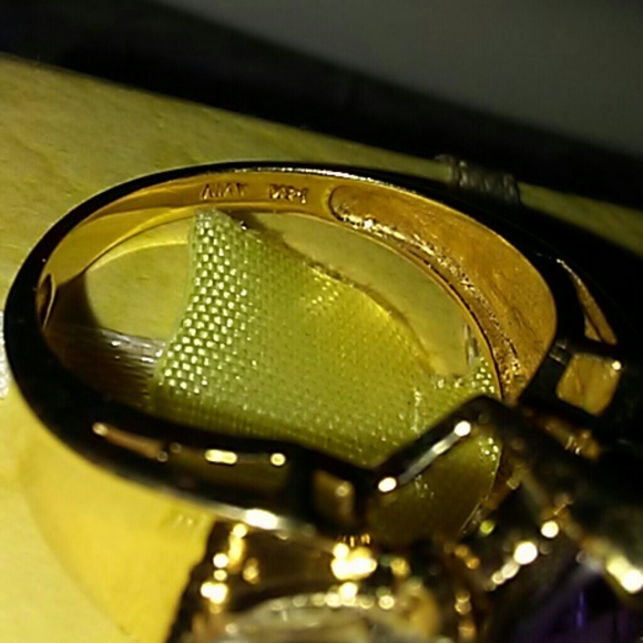 Ring - Picture 2 of 3