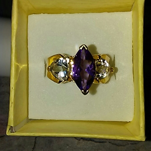 Ring - Picture 3 of 3