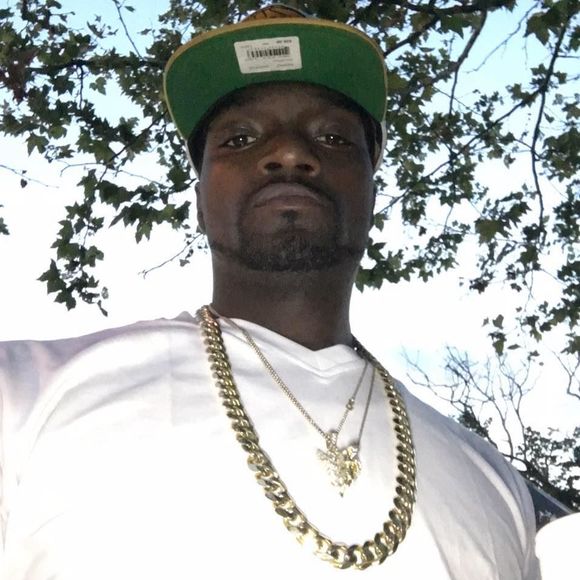 Meet your Posher, George - Picture 1 of 1