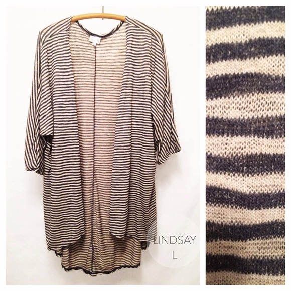 LulaRoe Lindsay Kimono- sz LG-NEW w/ original tags