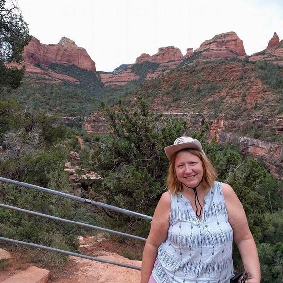 Meet your Posher, Anne