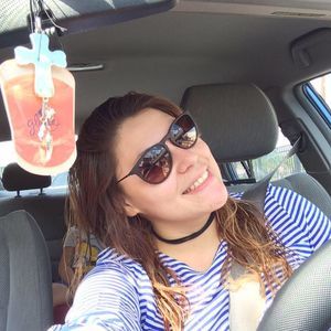 Meet your Posher, Roxana