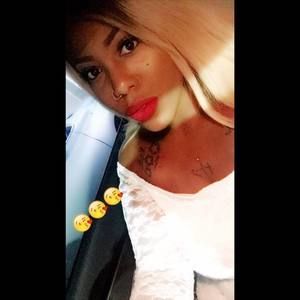 Meet your Posher, Daveisha