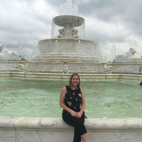 Meet your Posher, Lauren