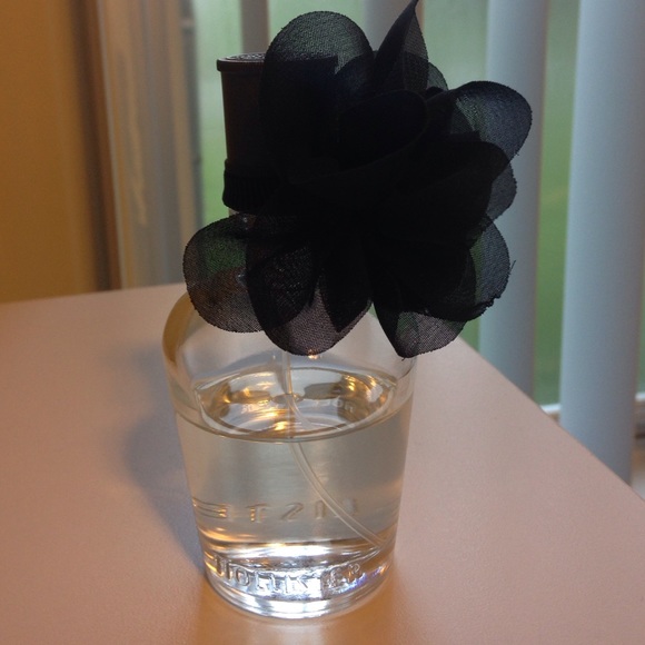 hollister addison perfume