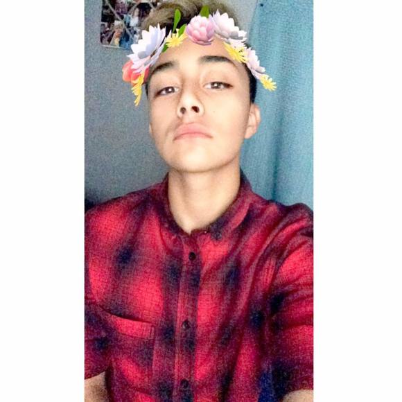 Meet your Posher, Rogelio - Picture 1 of 1