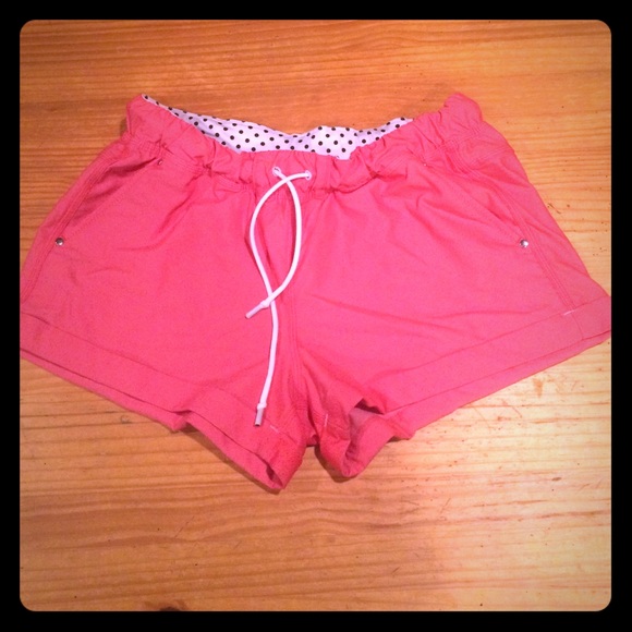 lululemon athletica Pants - Lululemon coral drawstring shorts