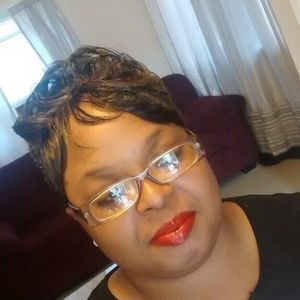 Meet your Posher, Cortney