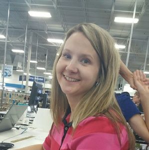 Meet your Posher, Jennifer