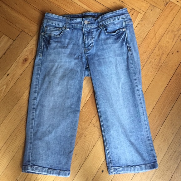 White House Black Market pedal pusher jeans