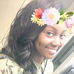 Meet your Posher, Lanaja