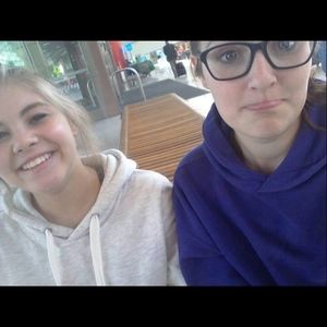 Meet your Posher, Alexis