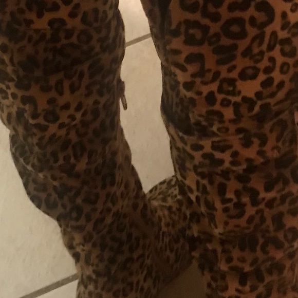 Boots - Picture 5 of 5