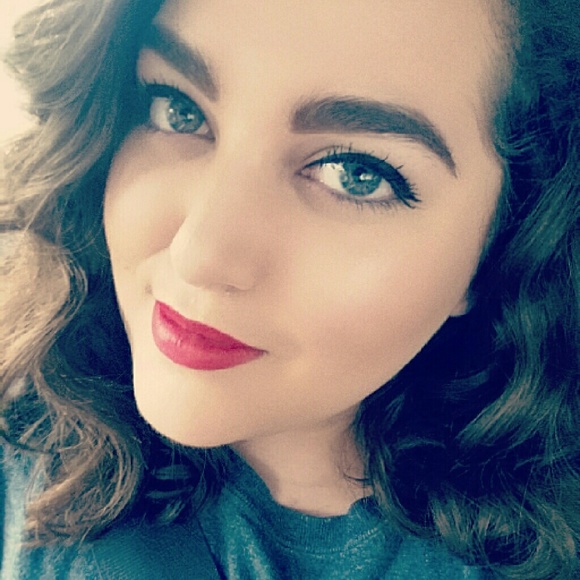 Meet your Posher, Brooke