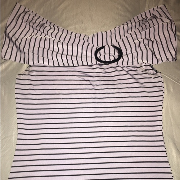 Off shoulder Silver/gray Silky sleeveless blouse - Picture 1 of 3