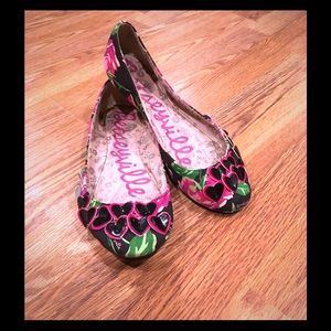 Betseyville floral flats! Size 8. Perfect for fall