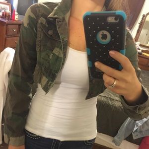 Camo crop jacket