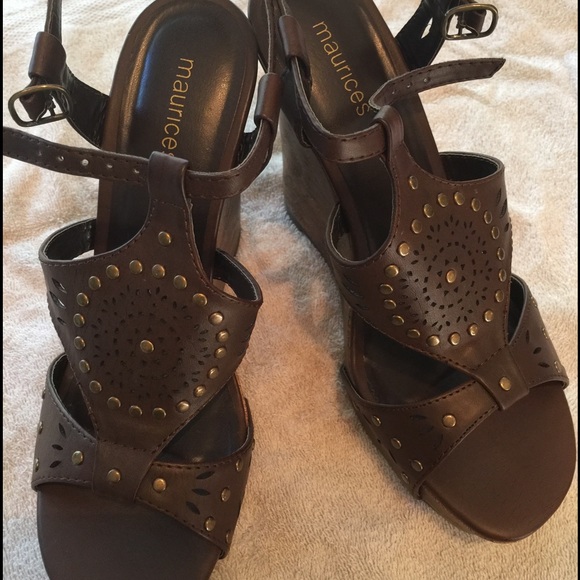 Wedge sandals