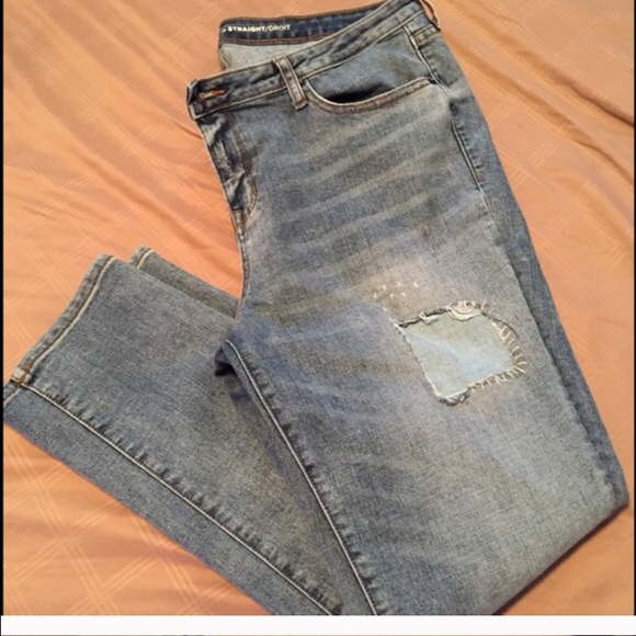 2 pairs of jeans