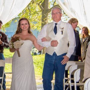 Meet your Posher, Laura