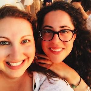 Meet your Posher, Dana