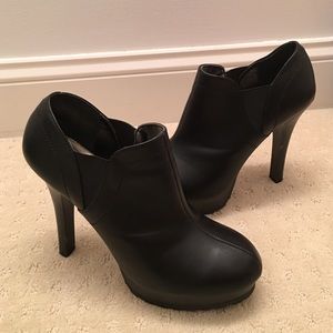 Jennifer Lopez heels