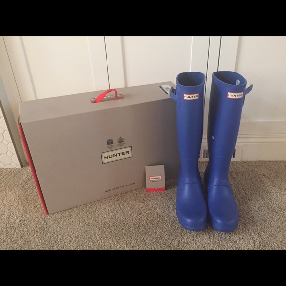 cobalt blue hunter boots