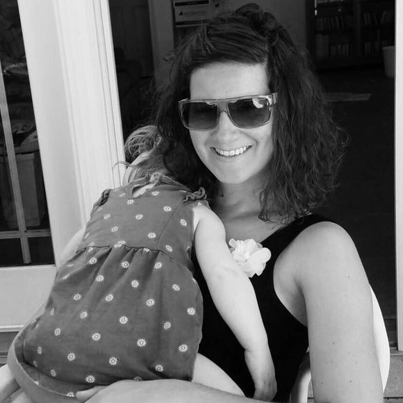 Meet your Posher, Corrie