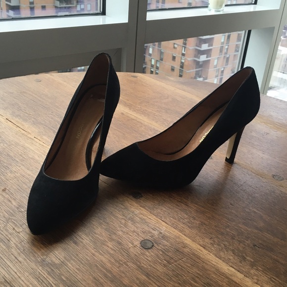 Black Leather Handmade Spanish Pumps
