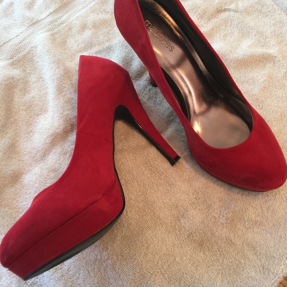 Red heels - Picture 2 of 2