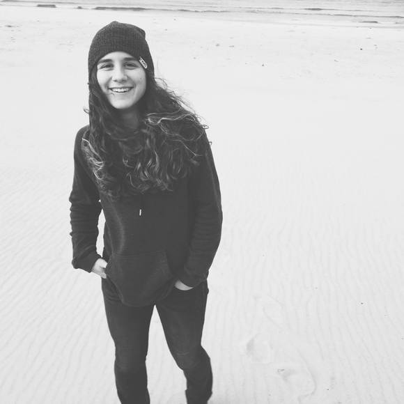 Meet your Posher, Diana - Picture 2 of 2