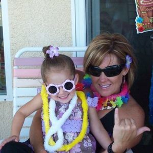 Meet your Posher, Becky