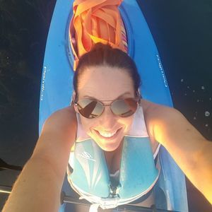 Meet your Posher, Carrie