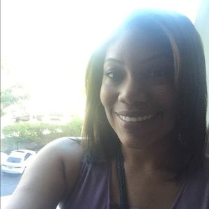 Meet your Posher, Selena