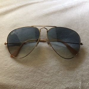 Ray-Ban Aviator Sunglasses - perfect condition!