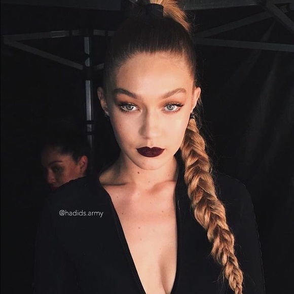 Meet your Posher, Kimia - Picture 1 of 1