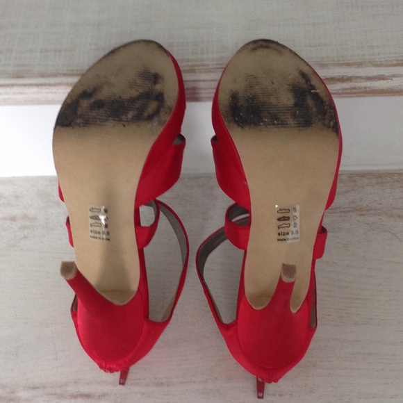 Red heels - Picture 4 of 4