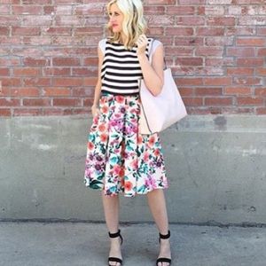 Eliza J dress 💕🍾